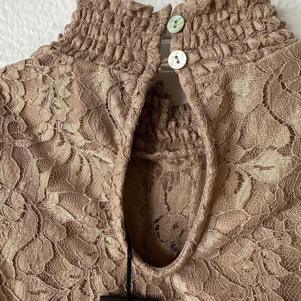 Cable & Gauge Lace Brown Sleeves Top Small BNWT